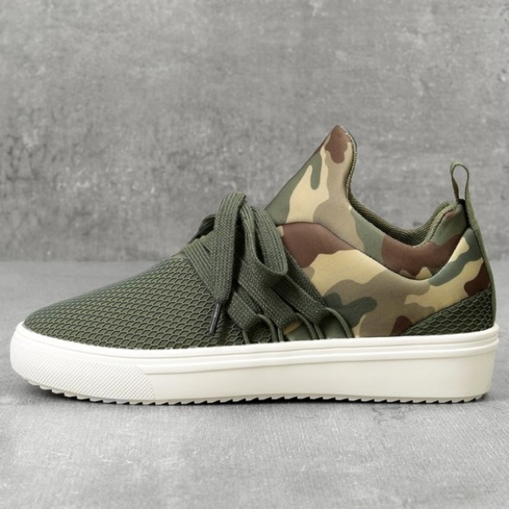 Steve Madden Lancer Camo Sneakers